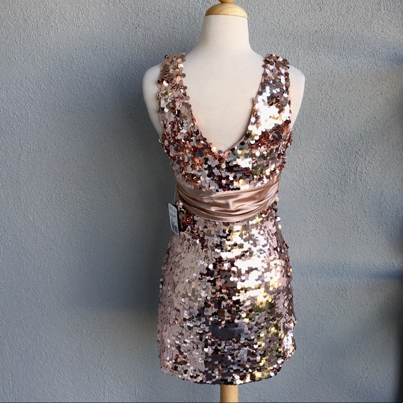 (SOLD) FOREVER XXI Champagne Sequin Dress Size M - Picture 6 of 6